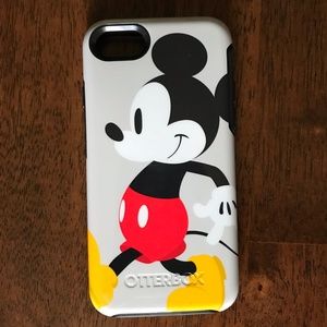 Disney x OtterBox Mickey Mouse iPhone 7/8 case
